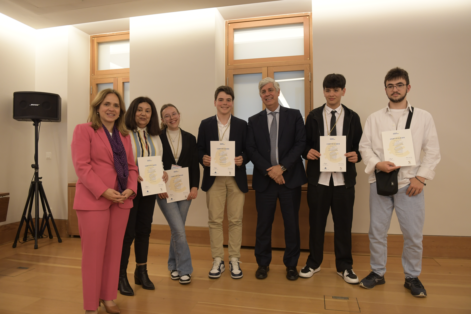 Os Quatro Economistas – Escola Secundária Campos Melo – 5º lugar